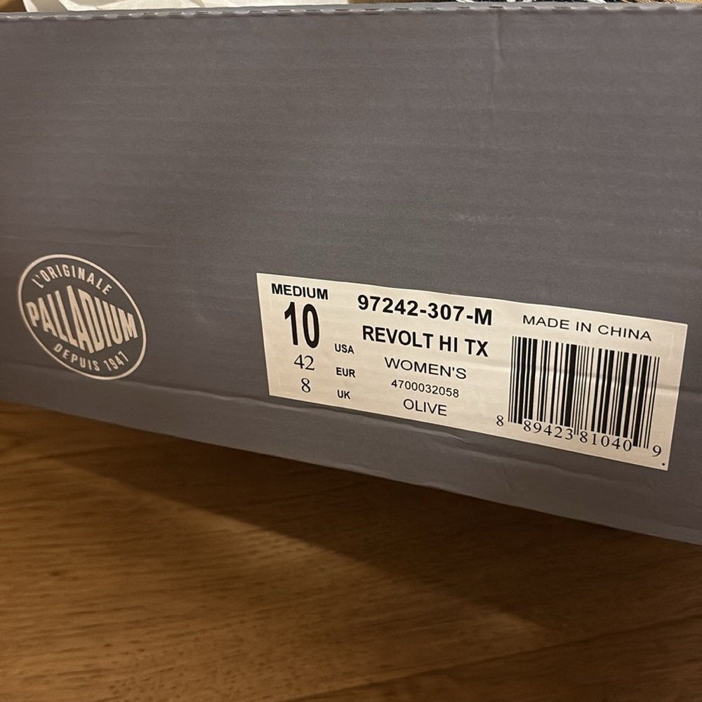 Palladium NIB Revolt HI TX Woman’s Olive Boot size 10 - Picture 2 of 6